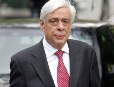 Με απόφαση του Πρ. Παυλόπουλου απαλάσσονται από πειθαρχικές ποινές οι ένστολοι